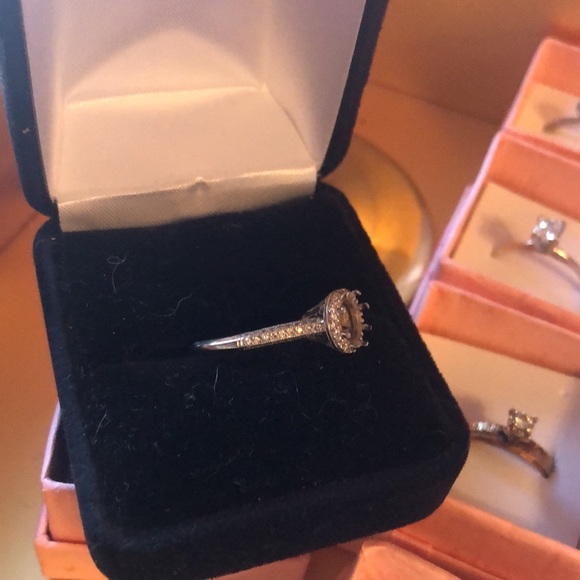 Tacori Diamond Halo Semi mount ring - Picture 7 of 10